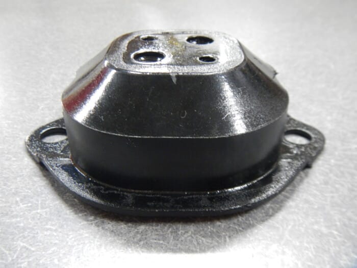 ST400 / TH400 Transmission Mount 64 65 66 67 68 69 70 Riviera LeSabre Wildcat Electra - Image 6