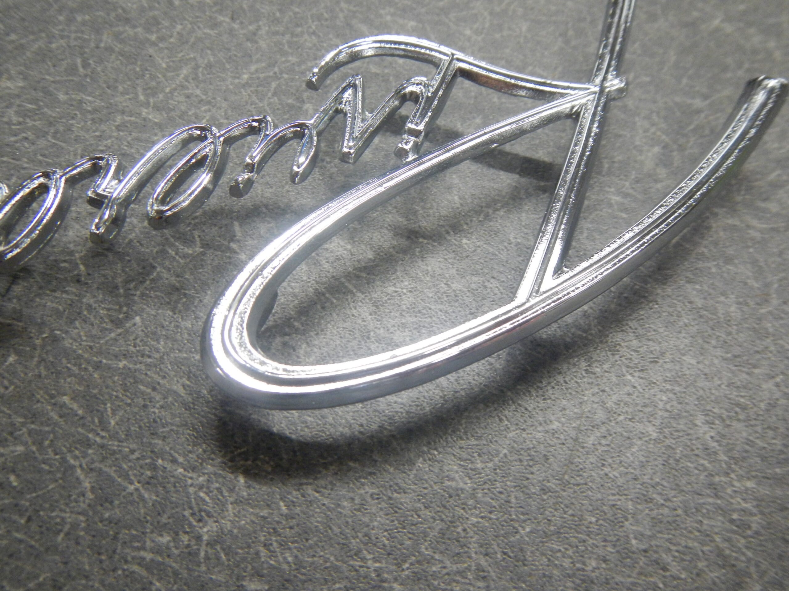 1964 1965 Buick Riviera Trunk Script Emblem Tail Panel 6 Flat Spade Pins 64 & early 65 - Image 5